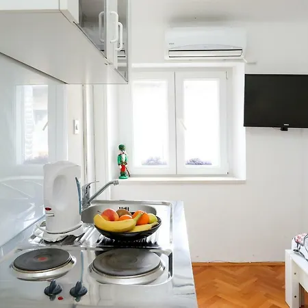 Studio Perina Apartamento